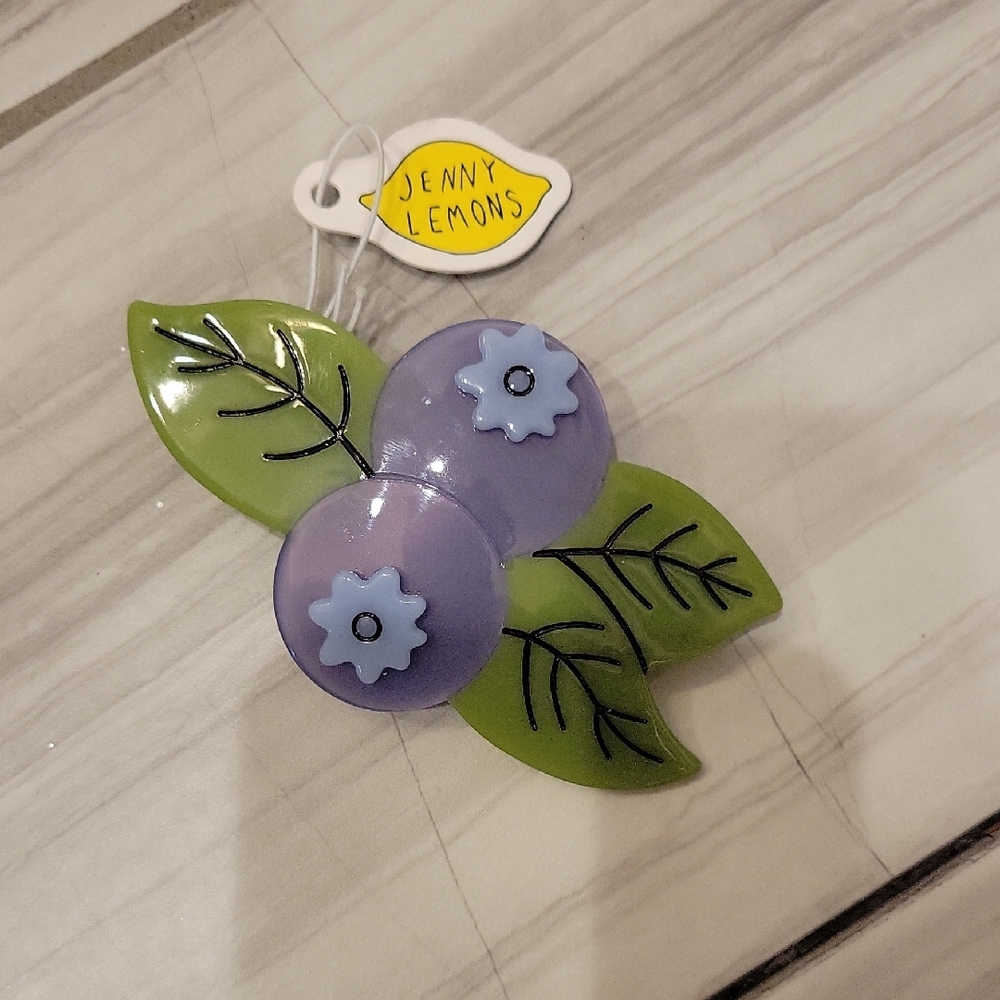 Jenny Lemons Hair Clip